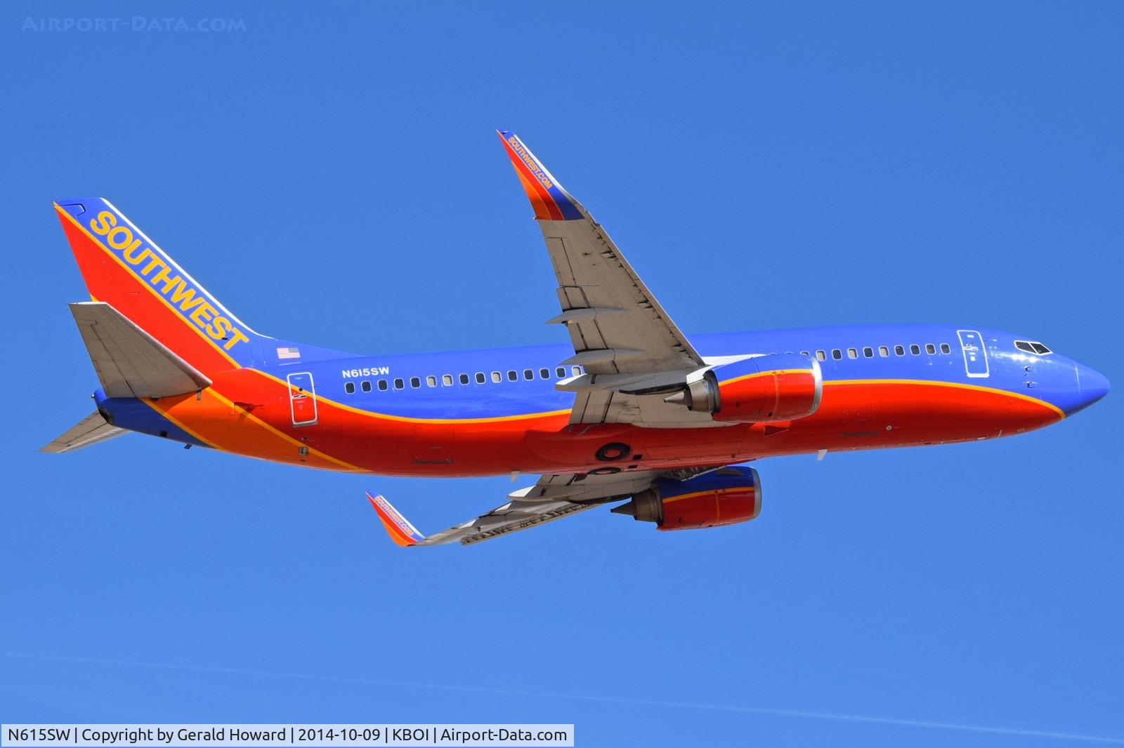 N615SW, 1995 Boeing 737-3H4 C/N 27698, Departing BOI.