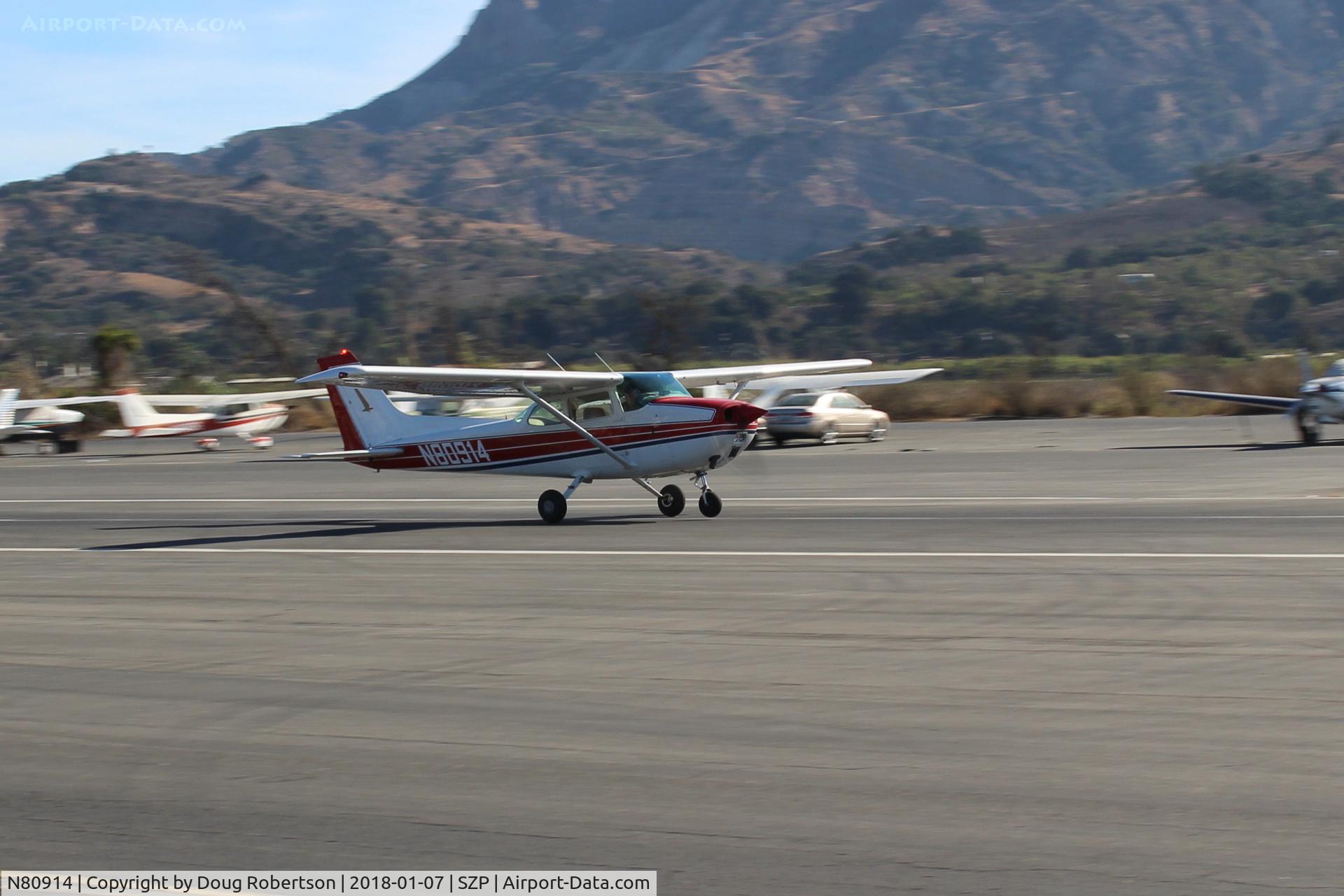 N80914, 1976 Cessna 172M C/N 17266799, 1976 Cessna 172M SKYHAWK, Lycoming O-320 E2D 150 Hp, takeoff roll Rwy 22