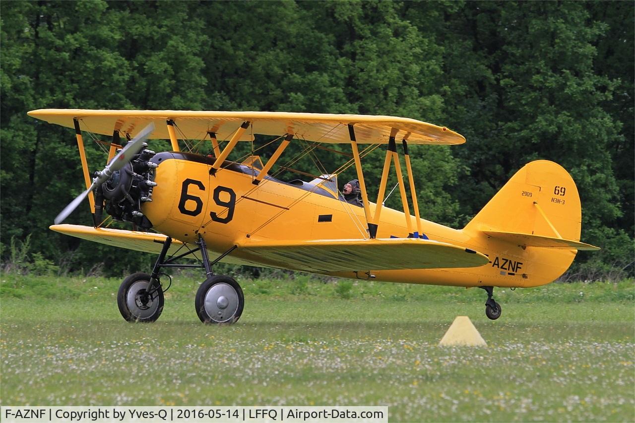 F-AZNF, Naval Aircraft Factory N3N-3 C/N 2909, Naval Aircraft Factory N3N-3, Take off rwy 28, La Ferté-Alais (LFFQ) air show 2016