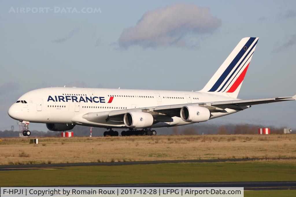 F-HPJI, 2013 Airbus A380-861 C/N 115, Take off