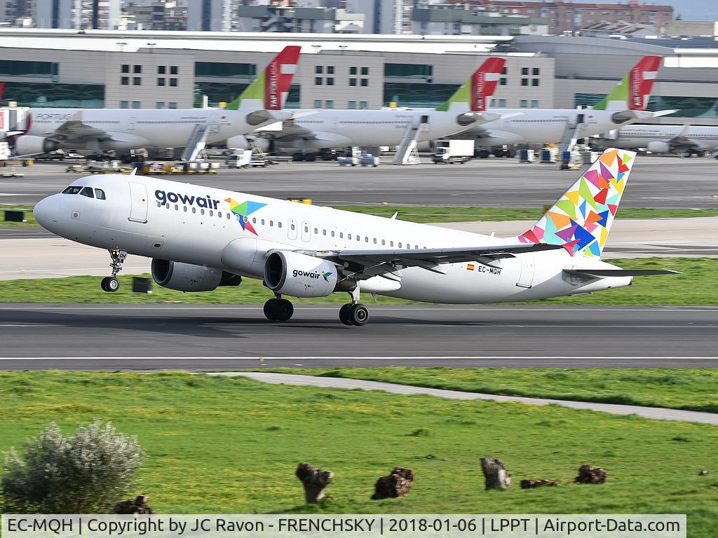 EC-MQH, 2000 Airbus A320-214 C/N 1296, Gowair Vaction Airlines TO3435 take off runway 03 to Paris Orly