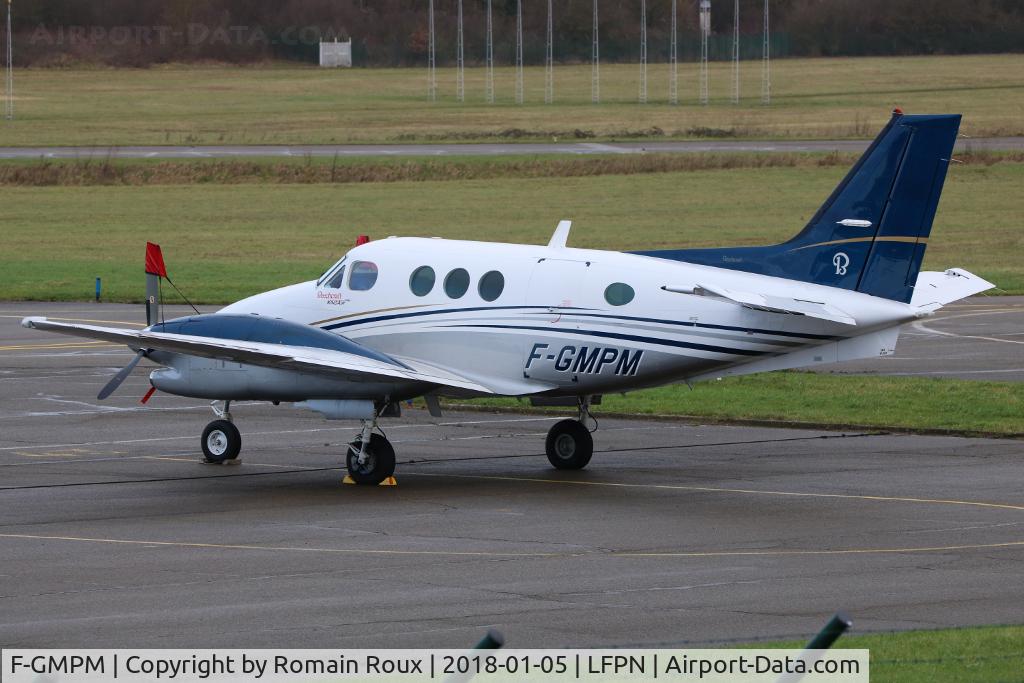 F-GMPM, Beech C90A King Air C/N LJ-1303, Parked