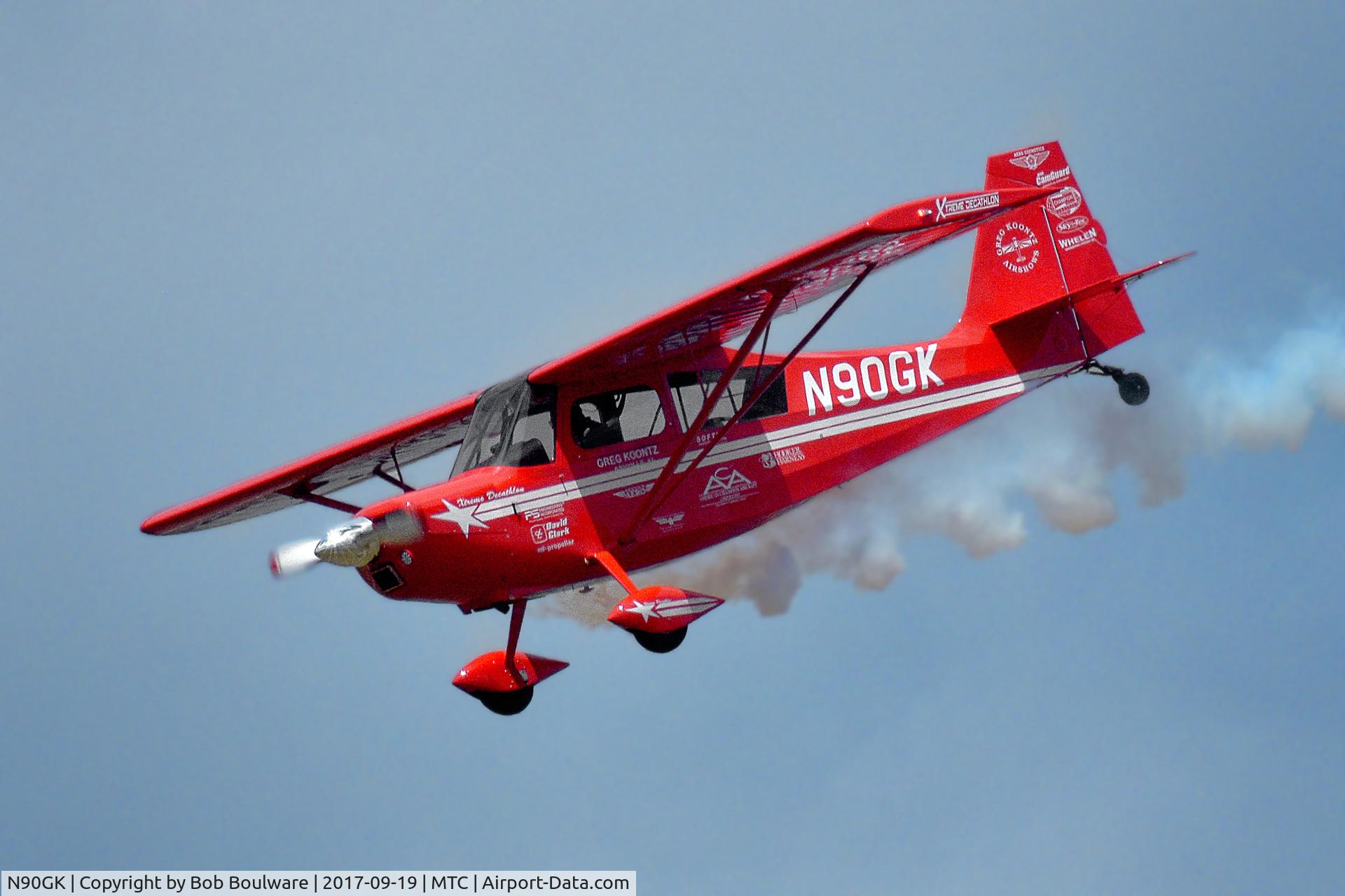 N90GK, American Champion 8KCAB Decathlon C/N 1092-2009, Selfridge Air Show September 19, 2017