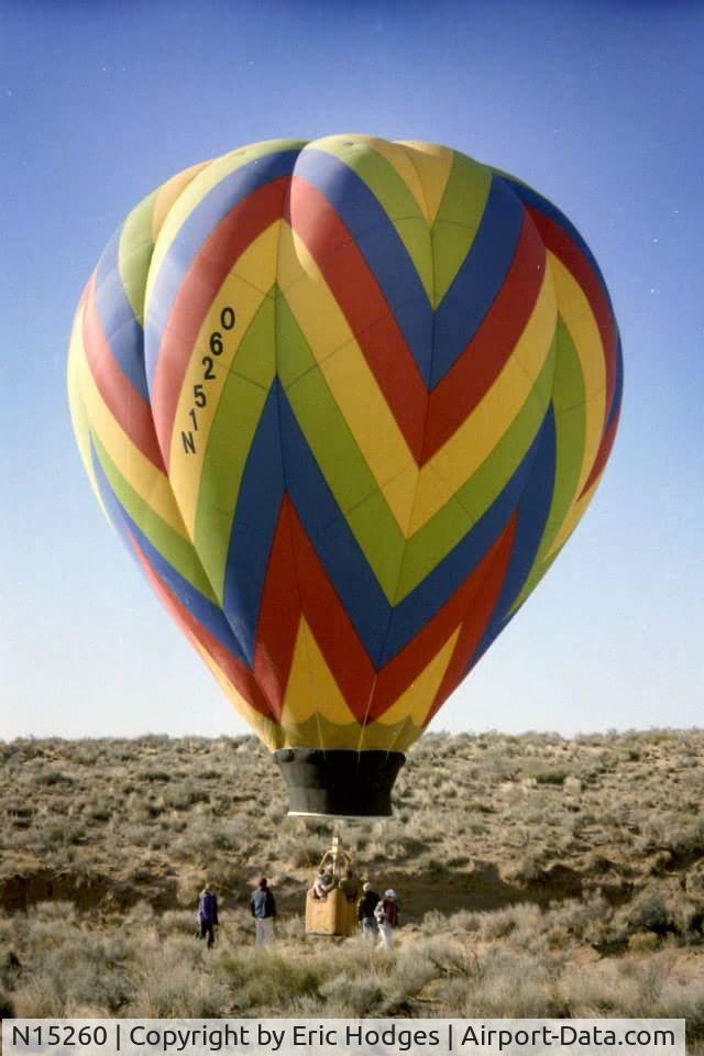 N15260, 1981 Balloon Works FIREFLY 7-B C/N 10978, Taken out in the back of Rio Rancho, New Mexico in 1984