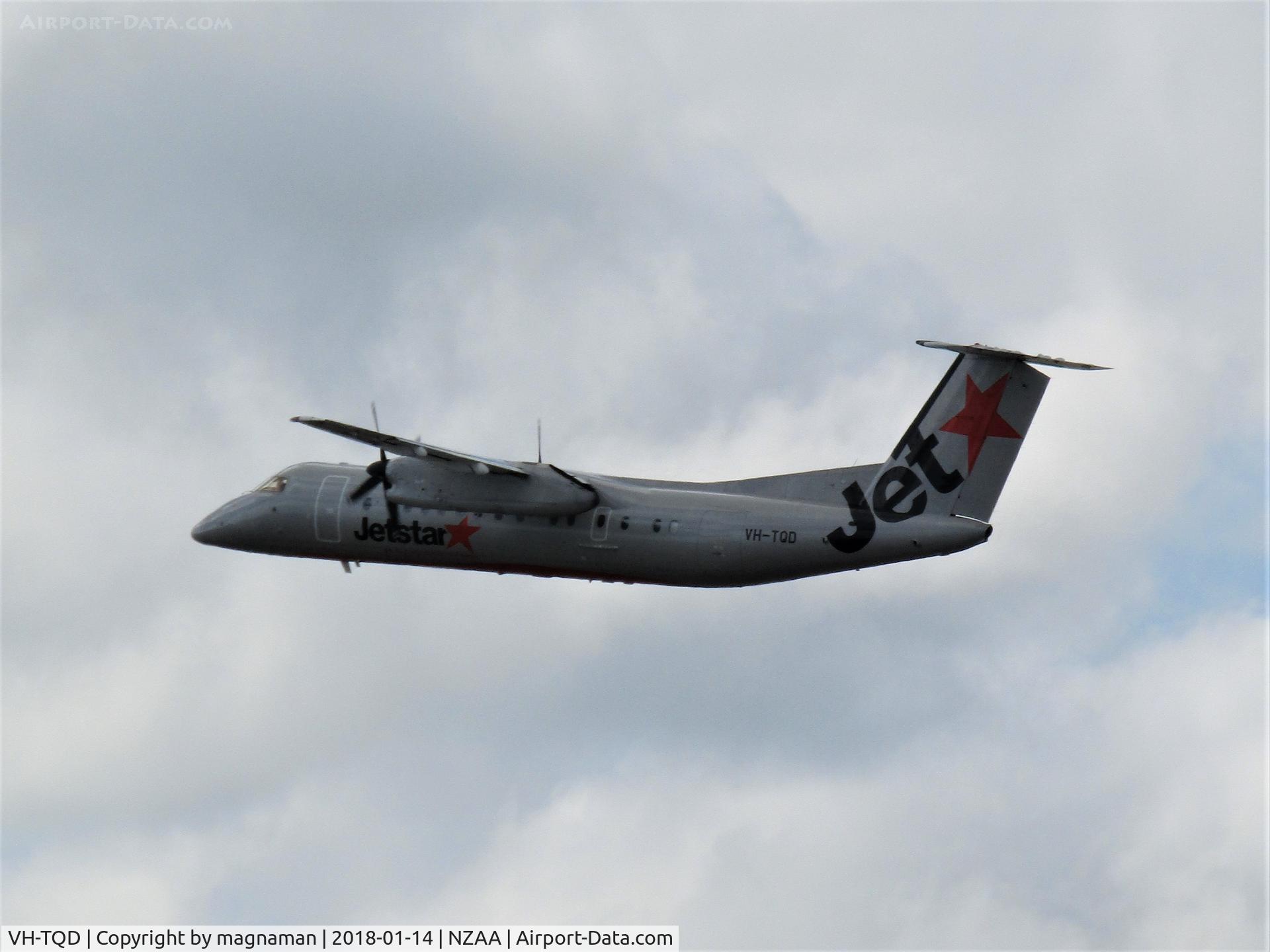 VH-TQD, 2004 De Havilland Canada DHC-8-315 Dash 8 C/N 598, away she goes