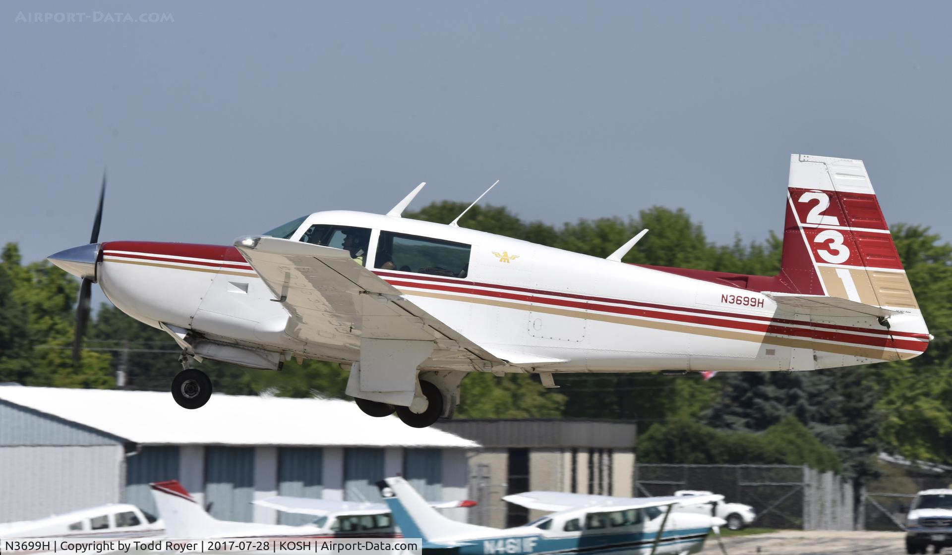 N3699H, 1980 Mooney M20K C/N 25-0476, Airventure 2017
