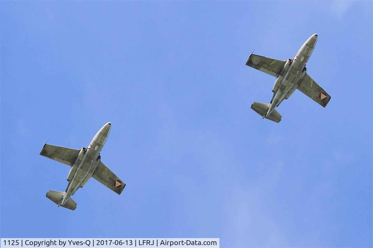 1125, Saab 105OE C/N 105425, Saab 105OE, Flight over Landivisiau Naval Air Base (LFRJ) Tiger Meet 2017