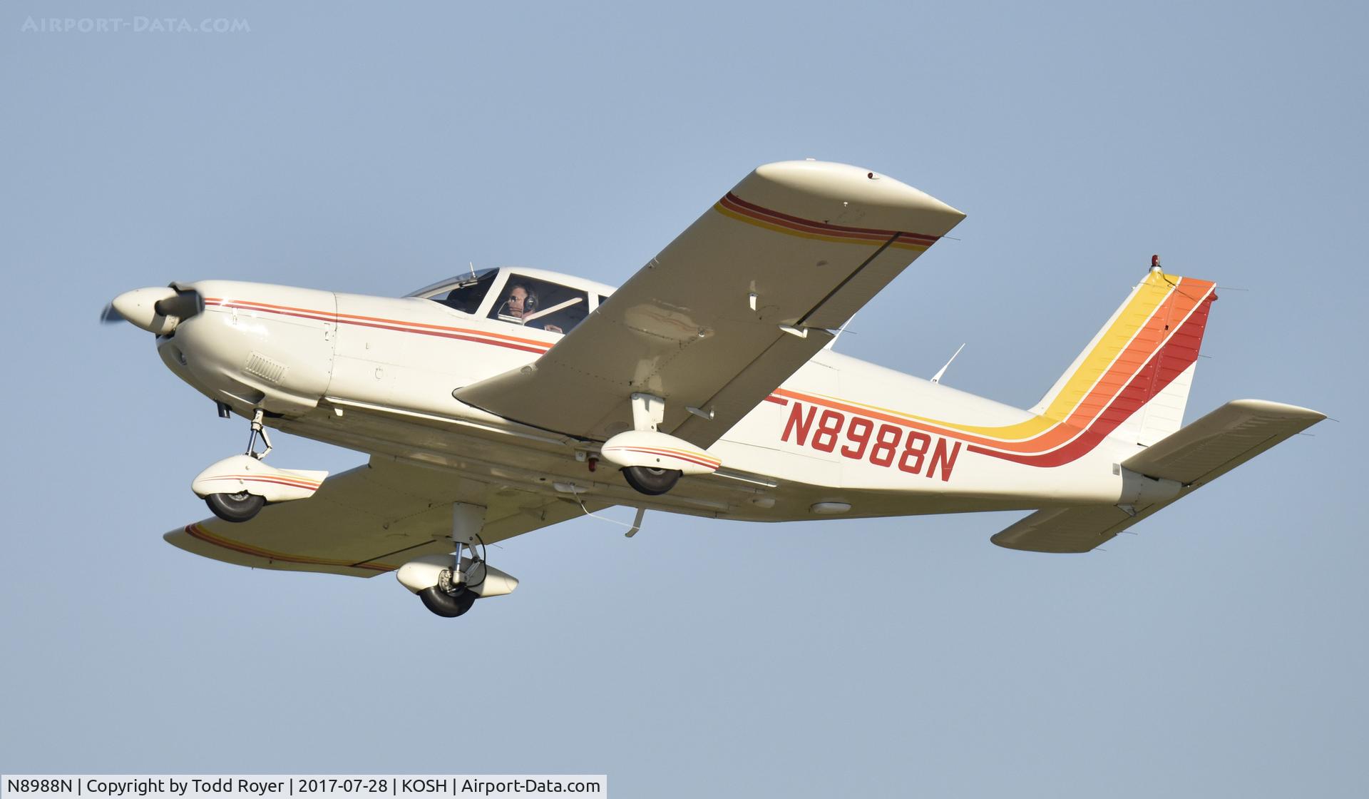 N8988N, 1969 Piper PA-32-300 Cherokee Six Cherokee Six C/N 32-40871, Airventure 2017