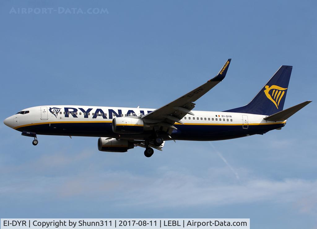 EI-DYR, 2008 Boeing 737-8AS C/N 37513, Landing rwy 25R