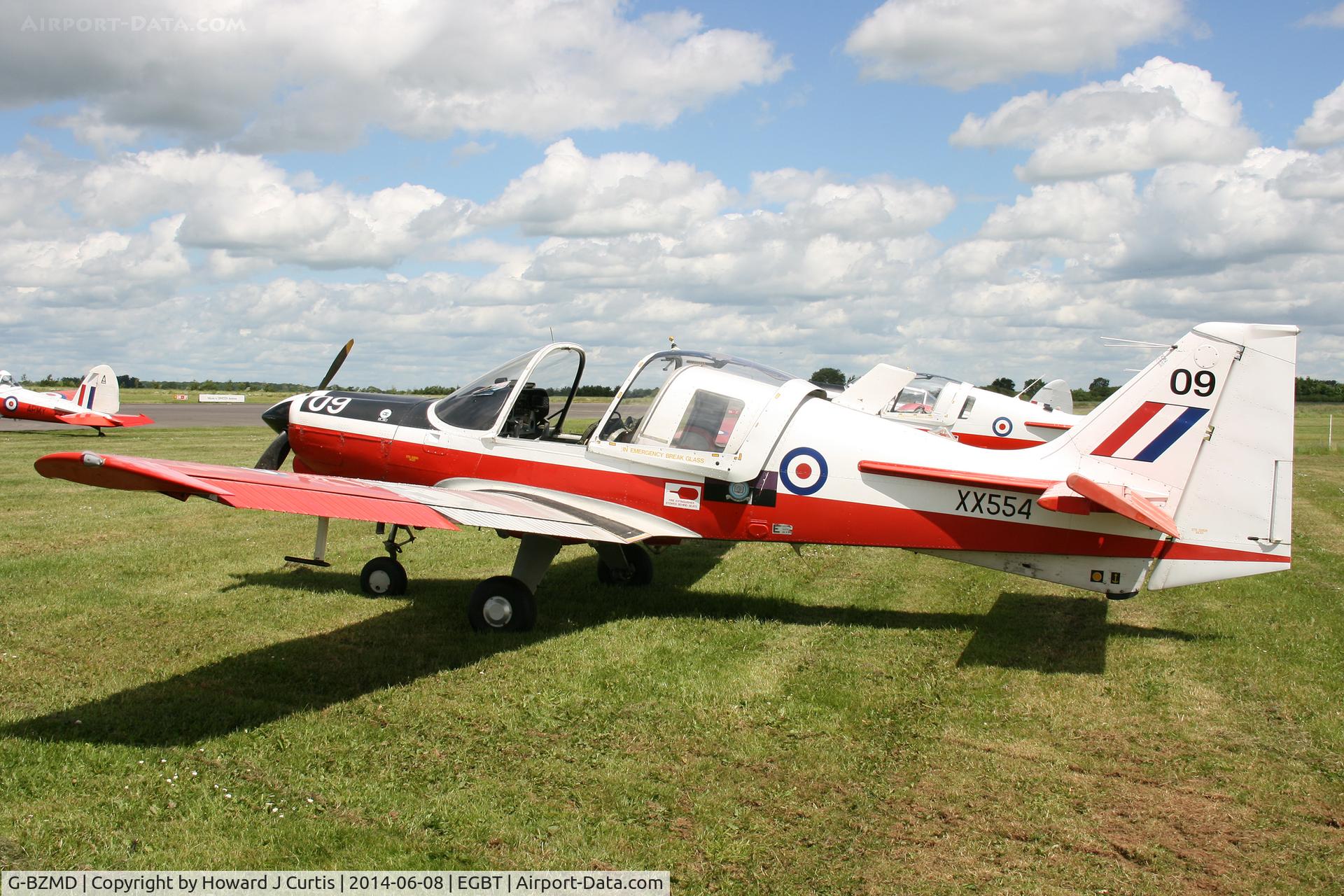 G-BZMD, 1973 Scottish Aviation Bulldog T.1 C/N BH120/247, Painted as XX554/09. At the Chip and Dog meet, 2014.