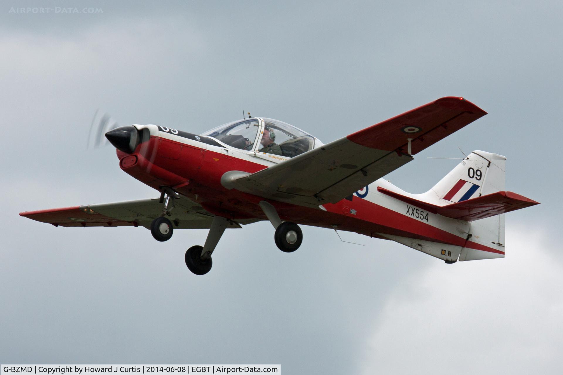 G-BZMD, 1973 Scottish Aviation Bulldog T.1 C/N BH120/247, Painted as XX554/09. At the Chip and Dog meet, 2014.