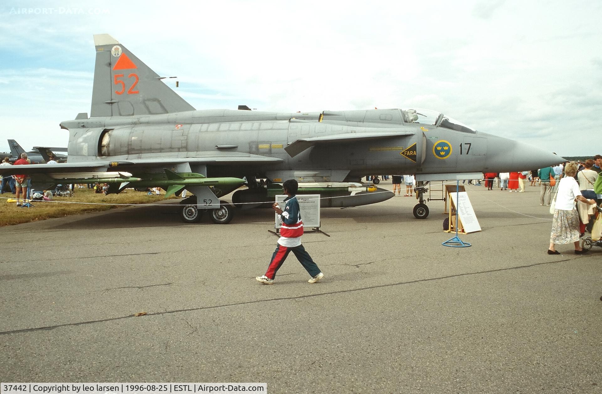 37442, 1983 Saab JA-37 Viggen C/N 37-442, Ljungbyhed F.5 Air Base 25.8.1996