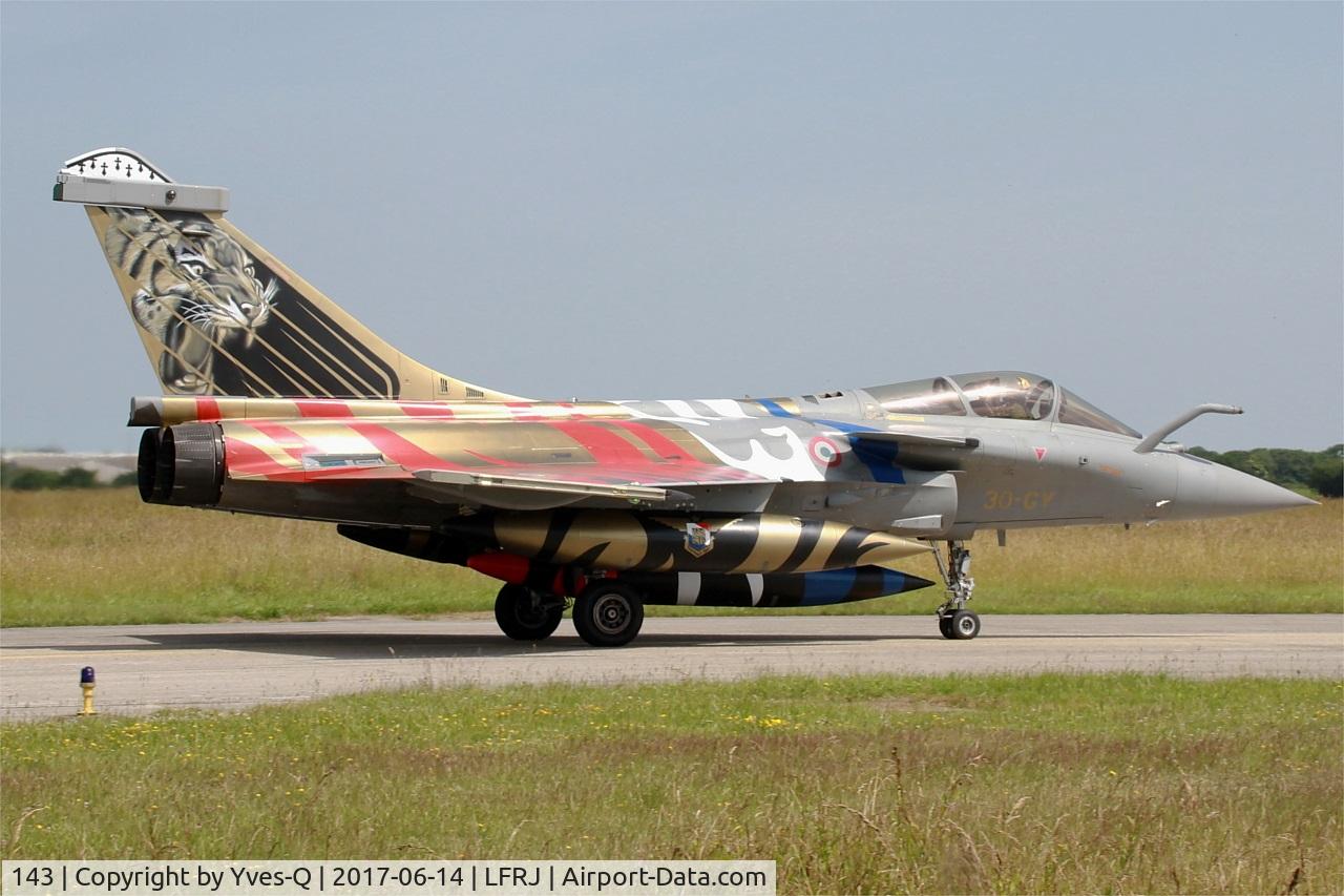 143, 2013 Dassault Rafale C C/N 143, Dassault Rafale C, Taxiing to flight line, Landivisiau Naval Air Base (LFRJ) Tiger Meet 2017