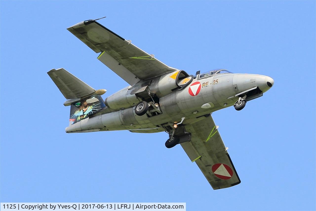 1125, Saab 105OE C/N 105425, Saab 105OE, On final rwy 08, Landivisiau Naval Air Base (LFRJ) Tiger Meet 2017