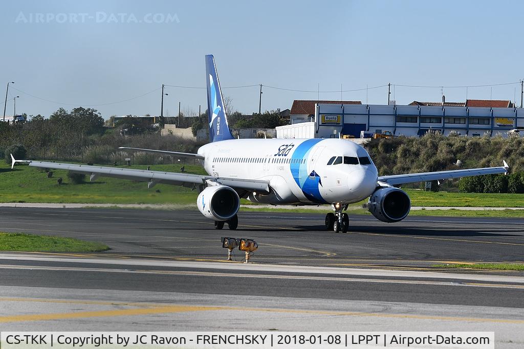 CS-TKK, 2005 Airbus A320-214 C/N 2390, 