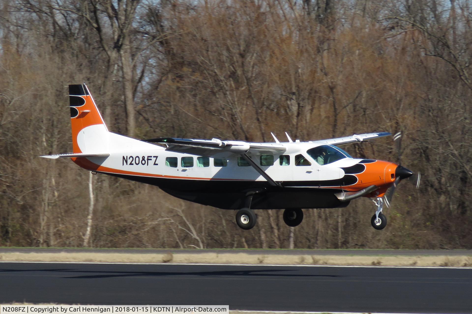 N208FZ, 2012 Cessna 208B C/N 208B5003, Landing runway 14