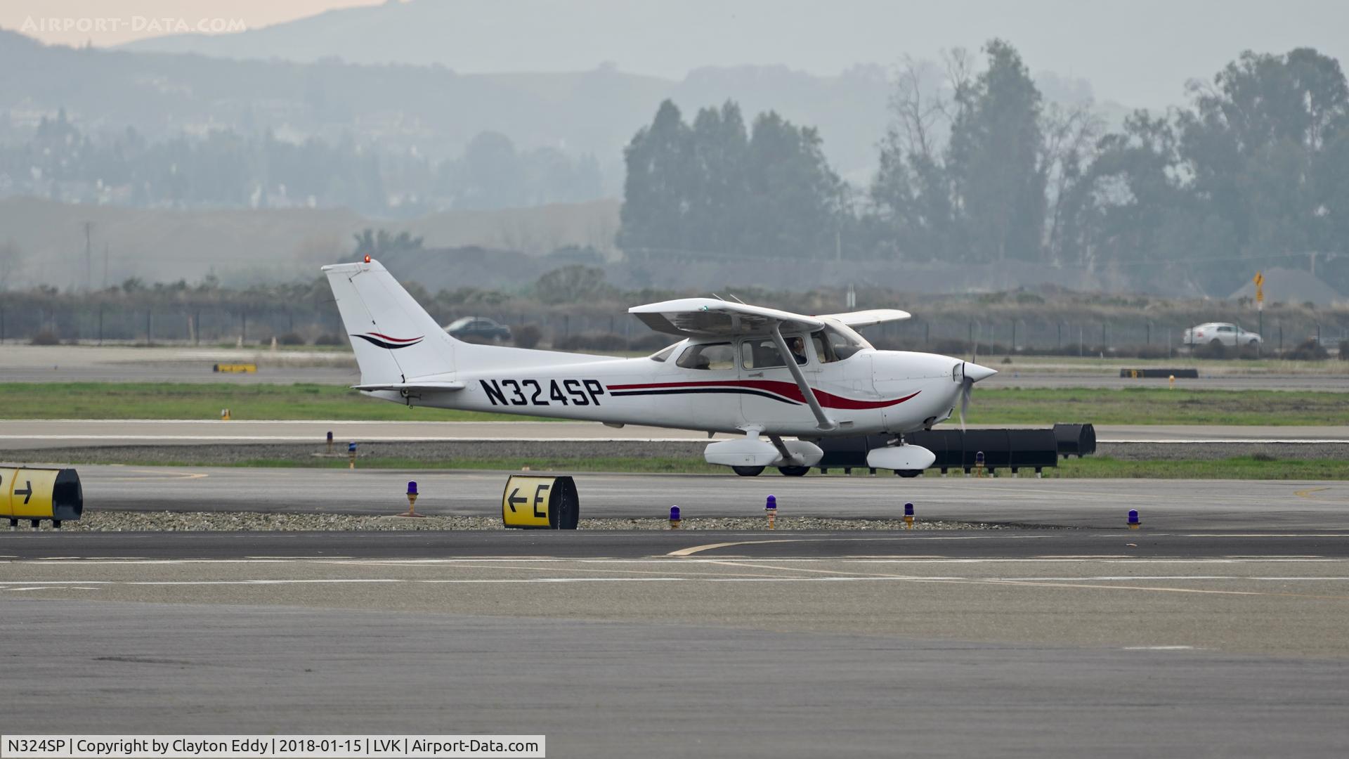 N324SP, 1999 Cessna 172S C/N 172S8249, Livermore Airport California 2018.