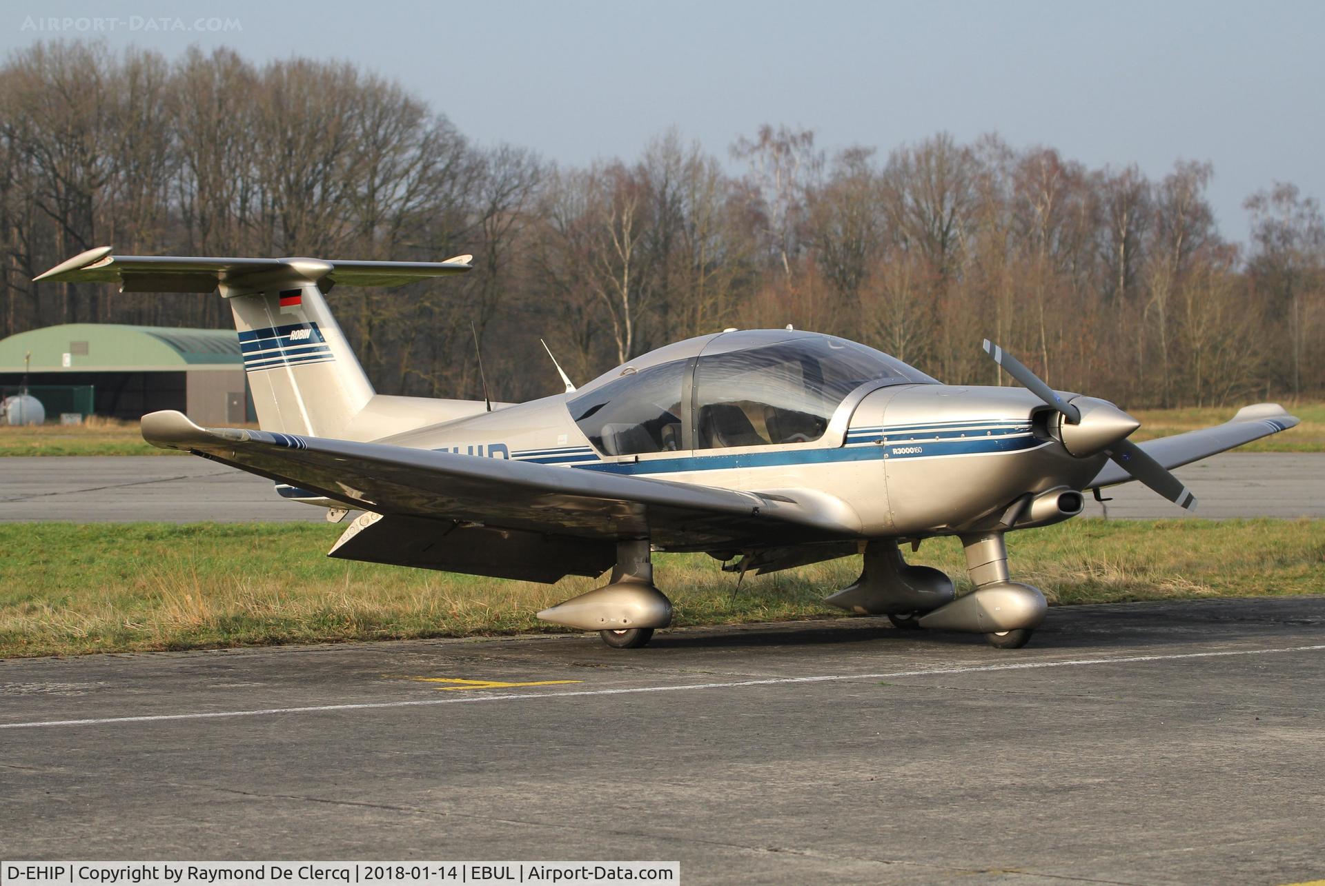 D-EHIP, 1989 Robin R-3000-160 C/N 138, D-EHIP  at Ursel.