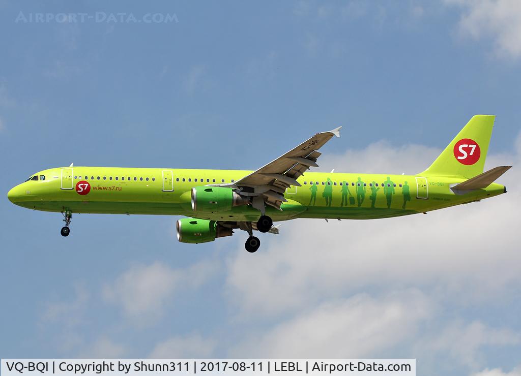 VQ-BQI, 2006 Airbus A321-211 C/N 2726, Landing rwy 25R