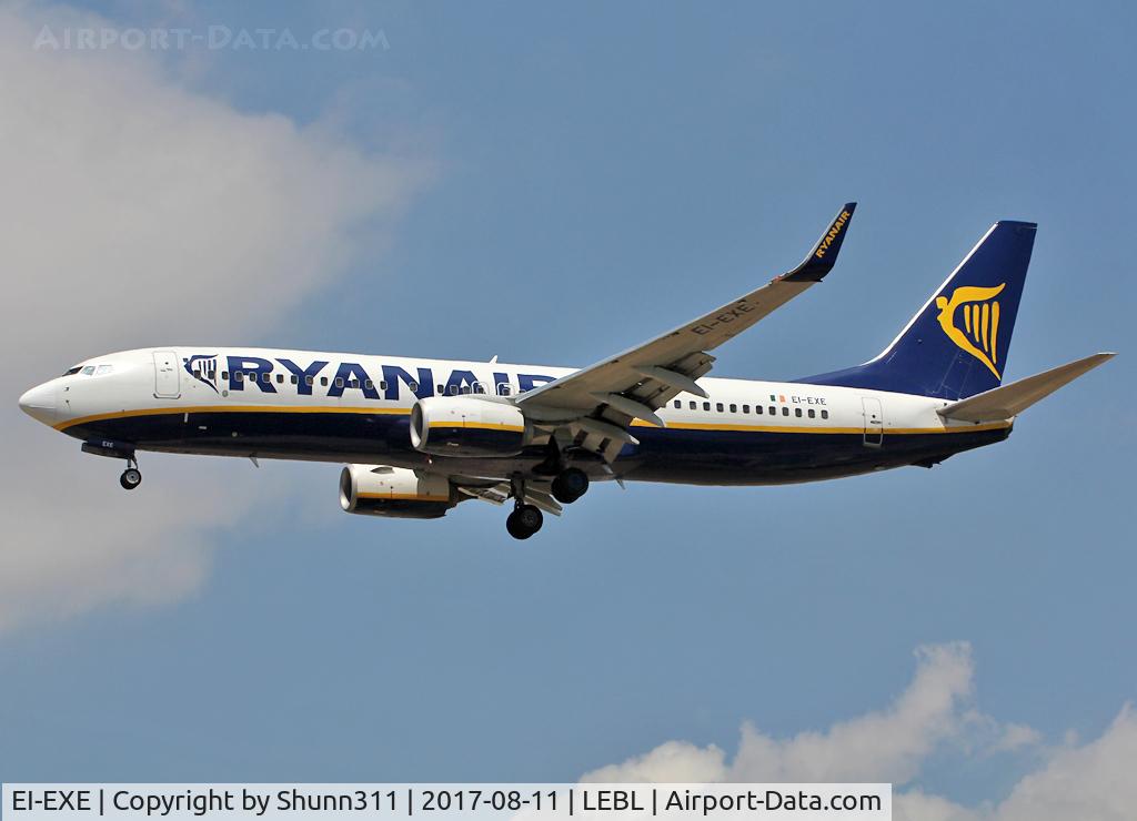 EI-EXE, 2012 Boeing 737-8AS C/N 40321, Landing rwy 25R