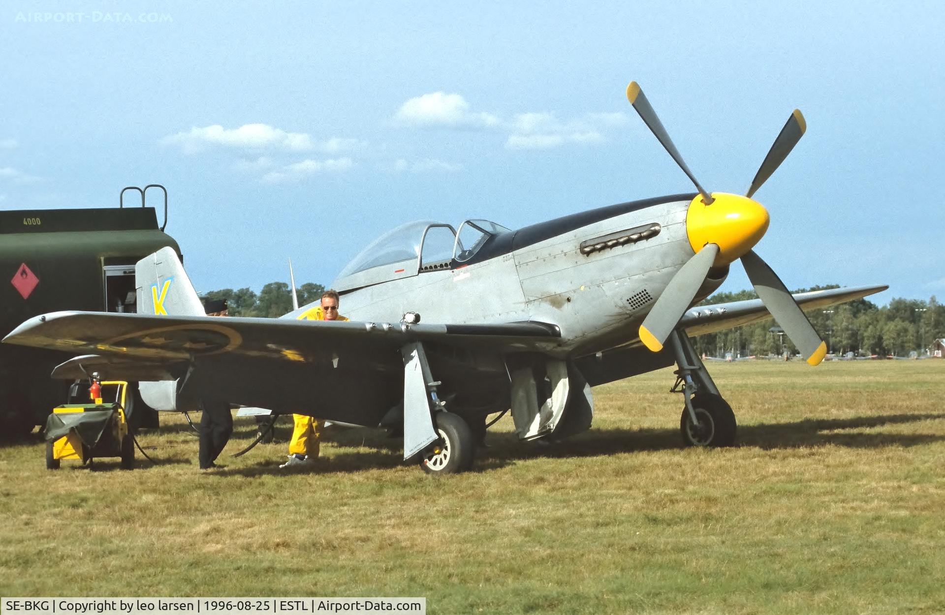SE-BKG, 1944 North American P-51D Mustang C/N 122-31590 (44-63864), Ljungbyhed F.5 Air Base 25.8.1996