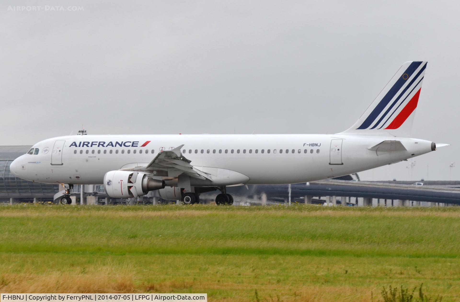 F-HBNJ, 2011 Airbus A320-214 C/N 4908, Air France A320 decelerating