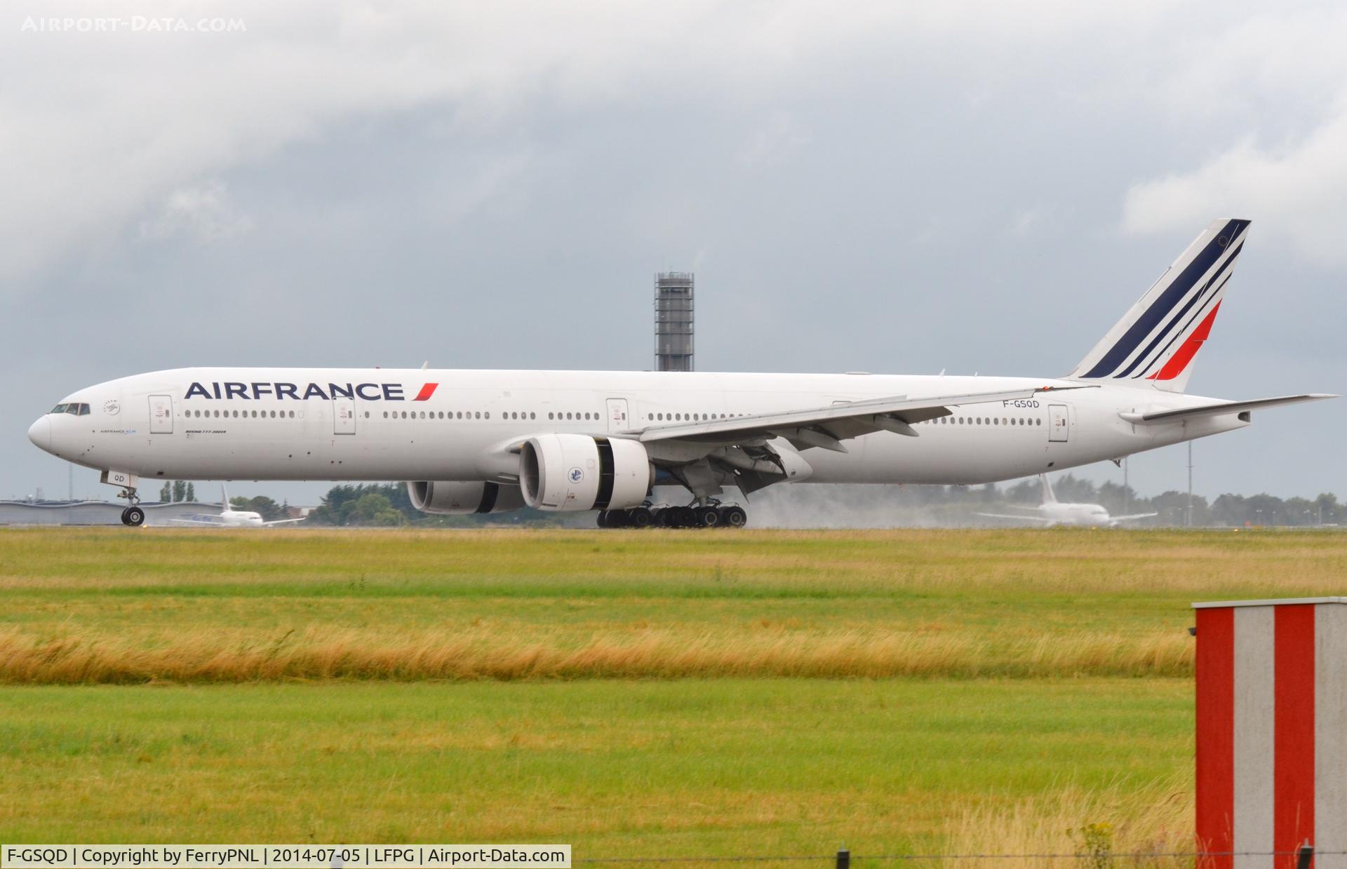 F-GSQD, 2004 Boeing 777-328/ER C/N 32726, Landing of Air France B773