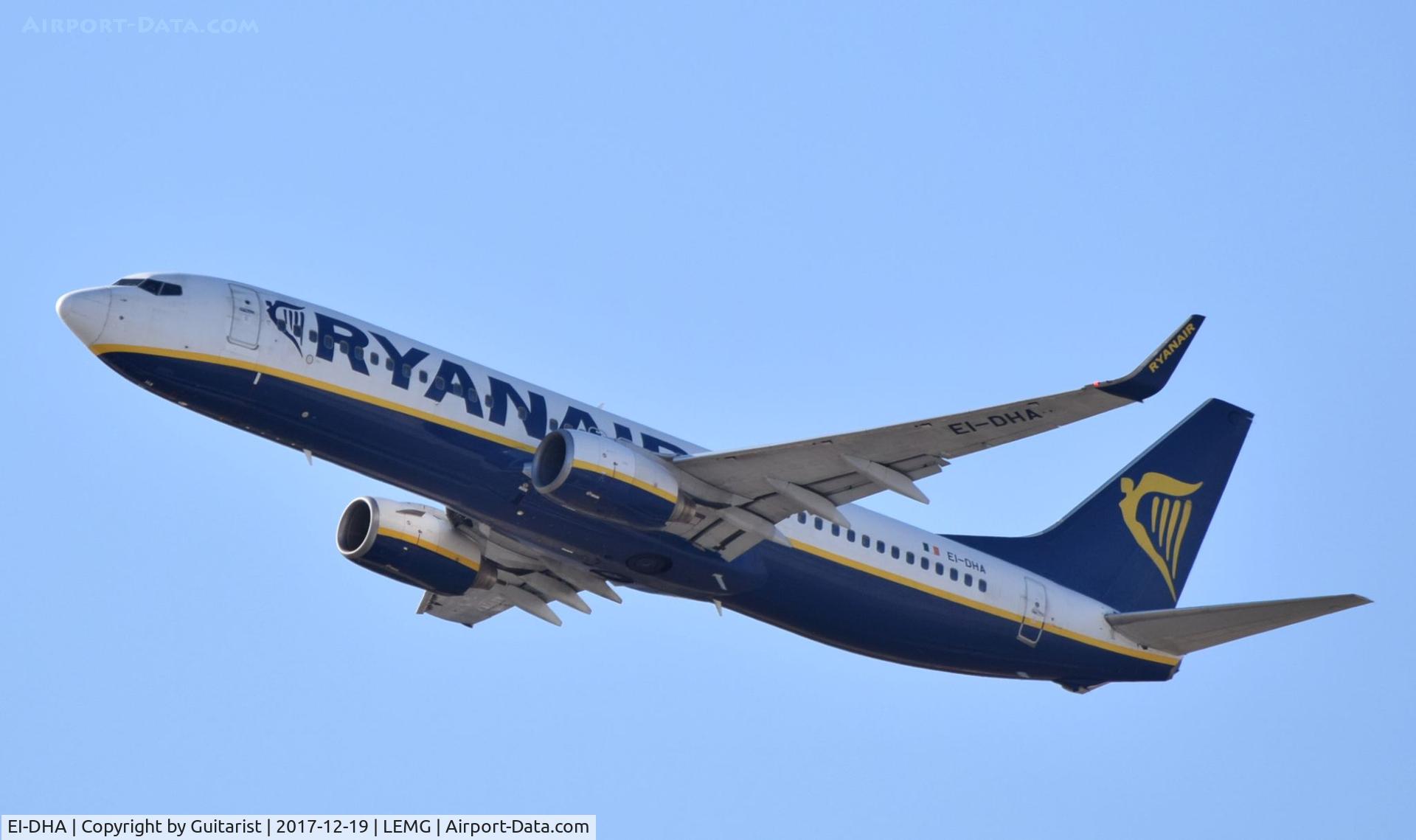 EI-DHA, 2005 Boeing 737-8AS C/N 33571, At Malaga