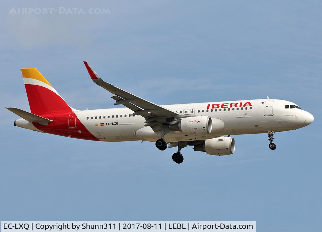 EC-LXQ, 2013 Airbus A320-216 C/N 5692, Landing rwy 25R