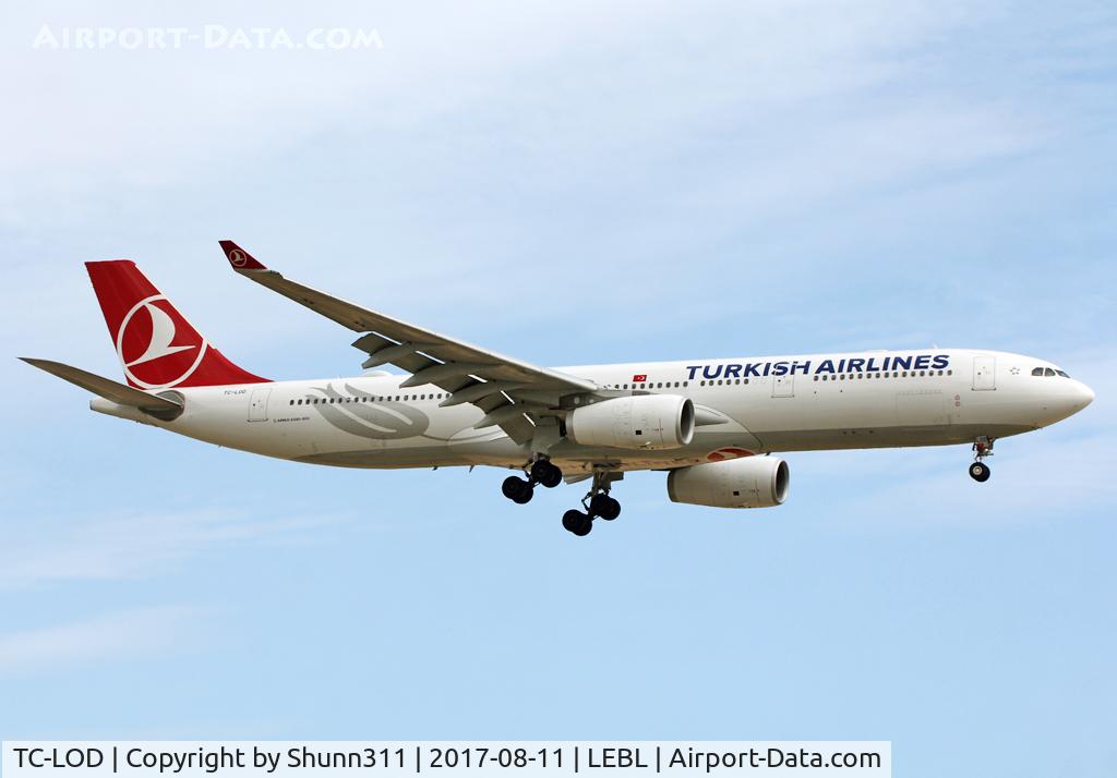 TC-LOD, 2014 Airbus A330-343 C/N 1554, Landing rwy 25R