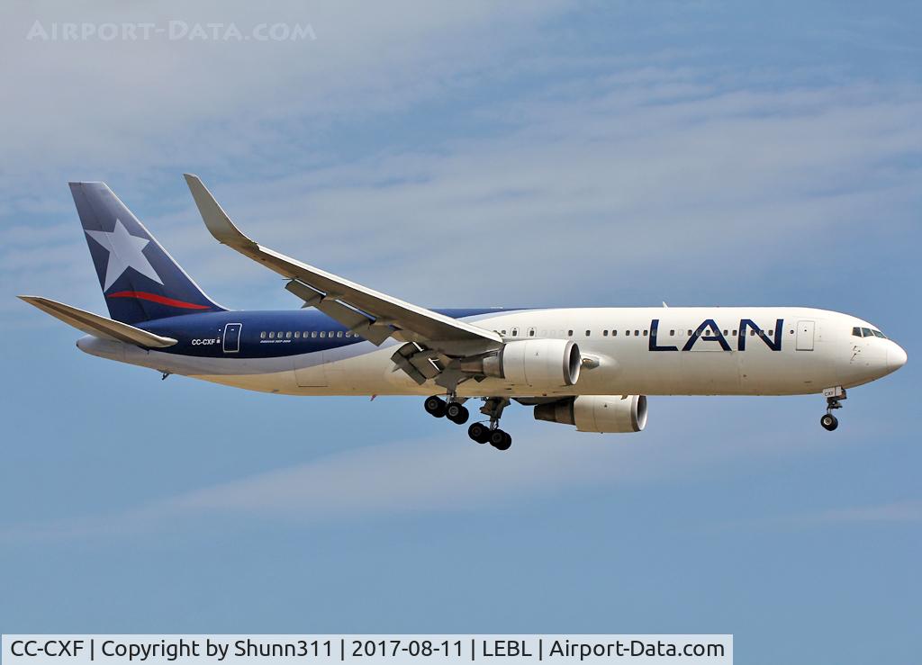 CC-CXF, 2008 Boeing 767-316/ER C/N 36711, Landing rwy 25R