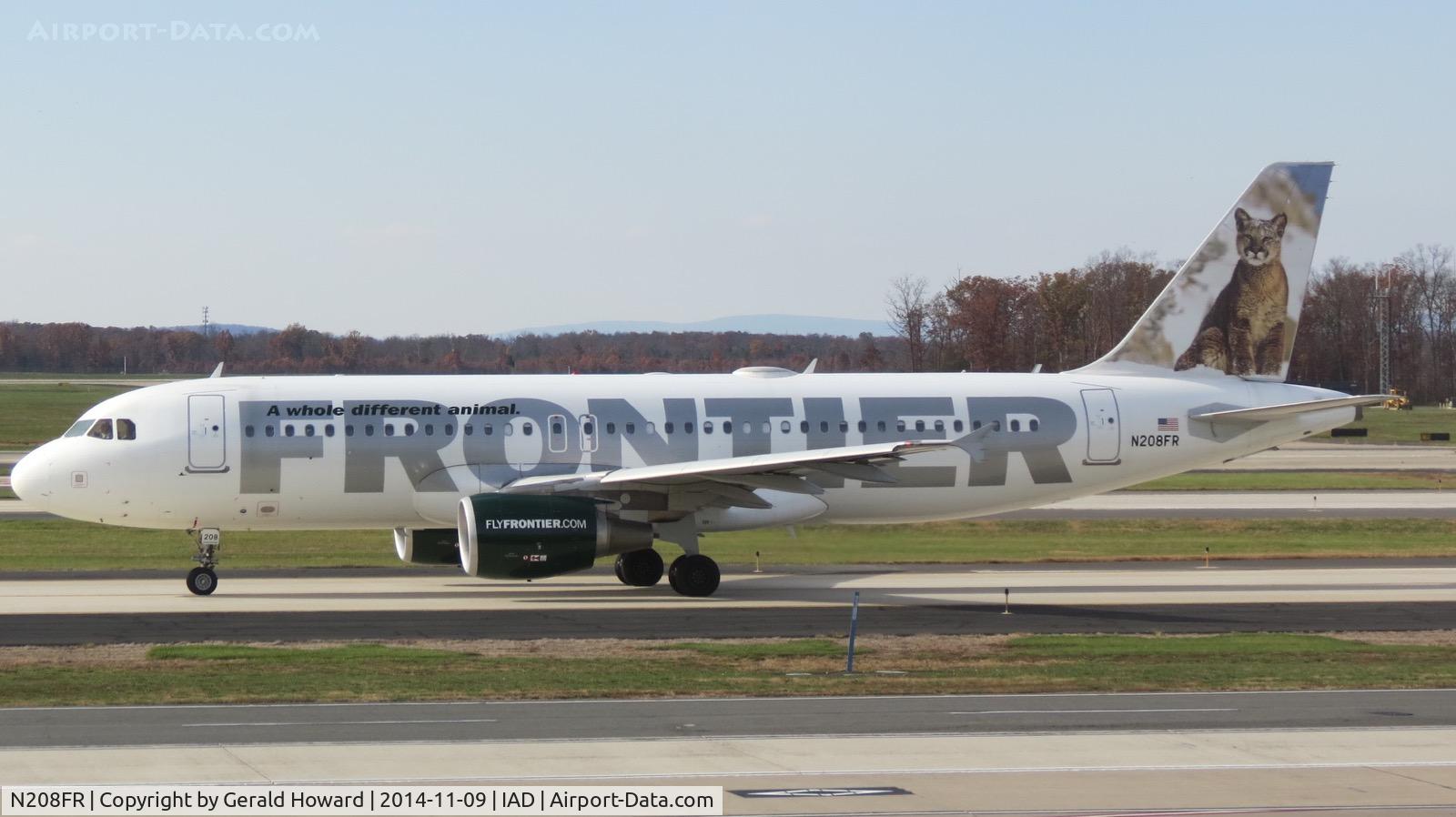 N208FR, 2011 Airbus A320-214 C/N 4562, Taxiing to runway.
