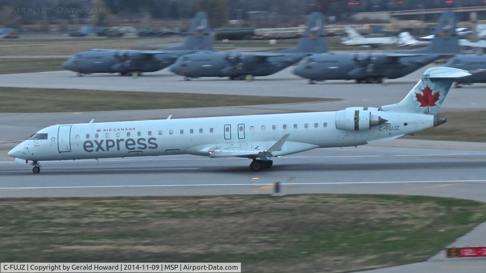C-FUJZ, 2005 Bombardier CRJ-900 C/N 15048, Landing roll out on RWY 30R.