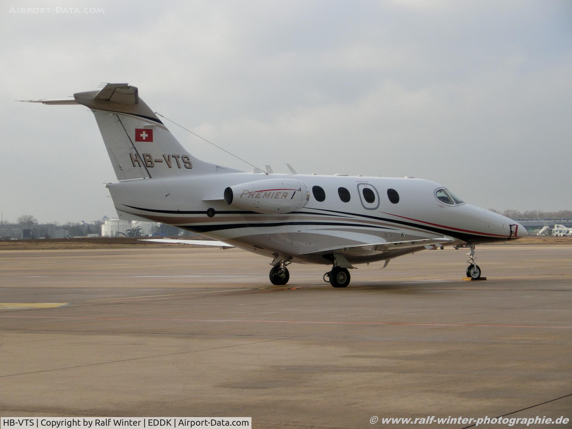 HB-VTS, 2011 Hawker Beechcraft 390 Premier 1A C/N RB-291, Hawker Beechcraft 390 Premier 1A - Diamair SA Fribourg - RB-291 - HB-VTS - 2015 - CGN