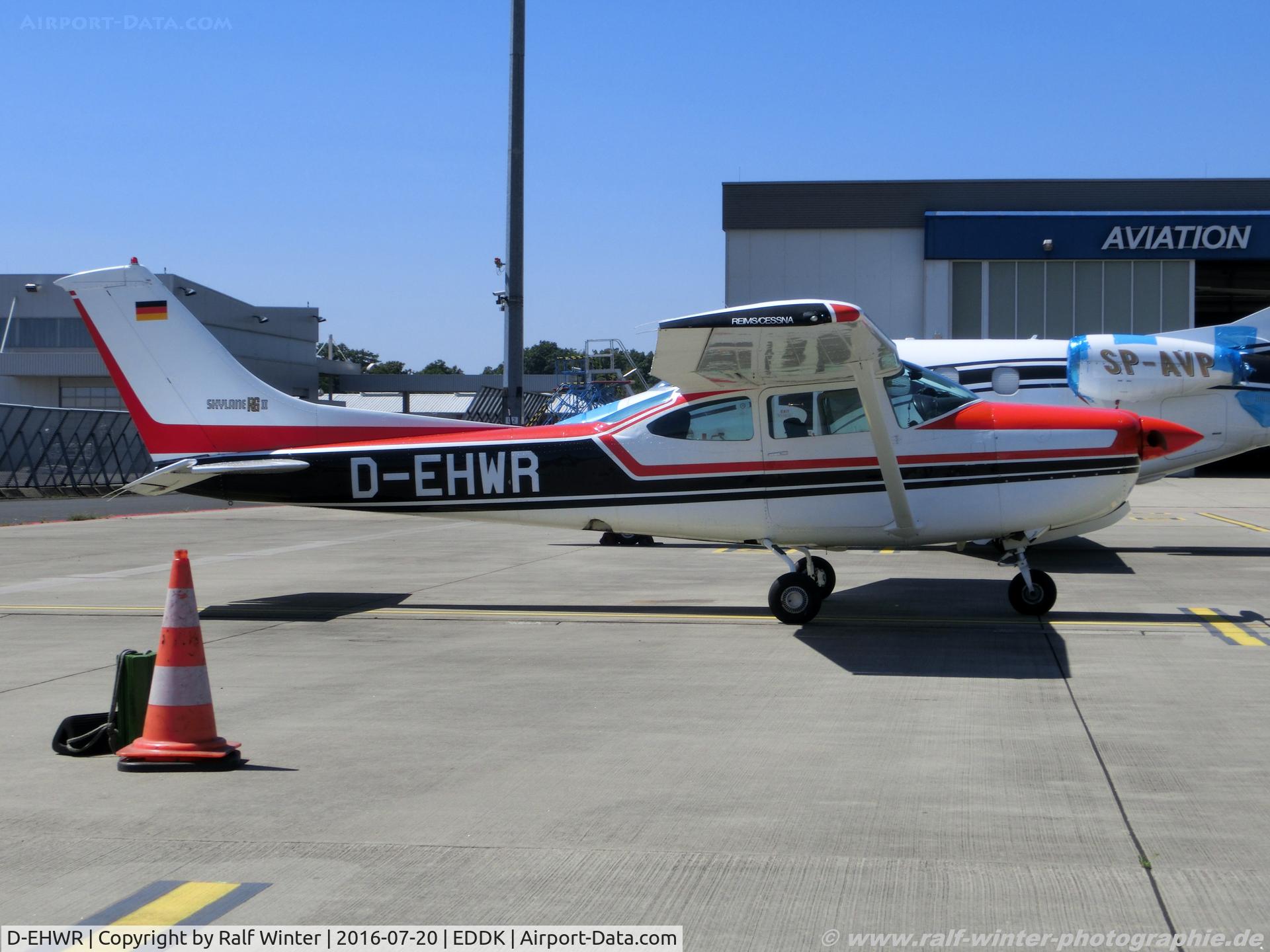 D-EHWR, Reims FR182 Skylane RG C/N 0020, Reims Aviation FR182 Skylane RG - Private - 0020 - D-EHWR - 20.07.2016 - CGN
