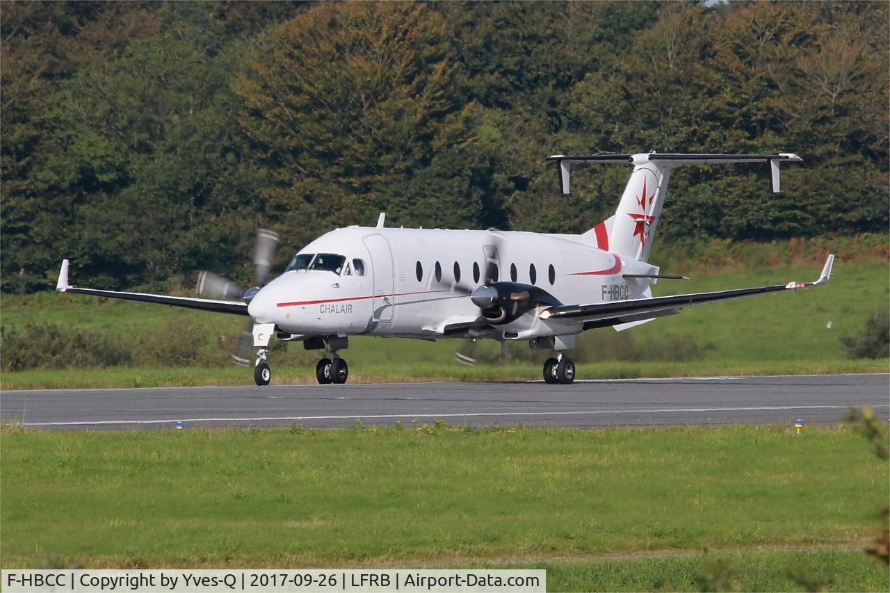 F-HBCC, 1999 Beech 1900D C/N UE-350, Beech 1900D, Ready to take off rwy 25L, Brest-Bretagne Airport (LFRB-BES)