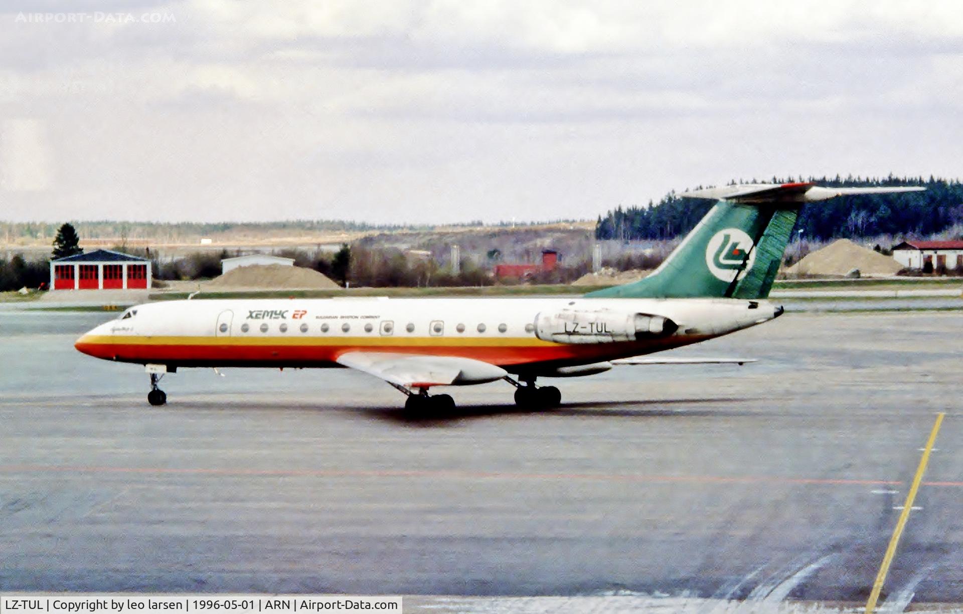 LZ-TUL, 1974 Tupolev Tu-134A C/N 02303, Stockholm 1.5.1996