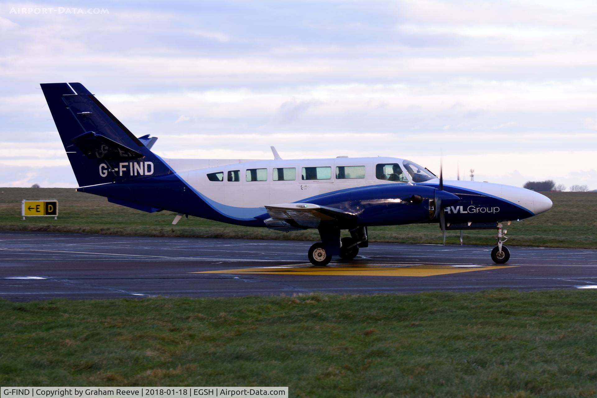 G-FIND, 1989 Reims F406 Caravan II C/N F406-0045, Departing from Norwich.