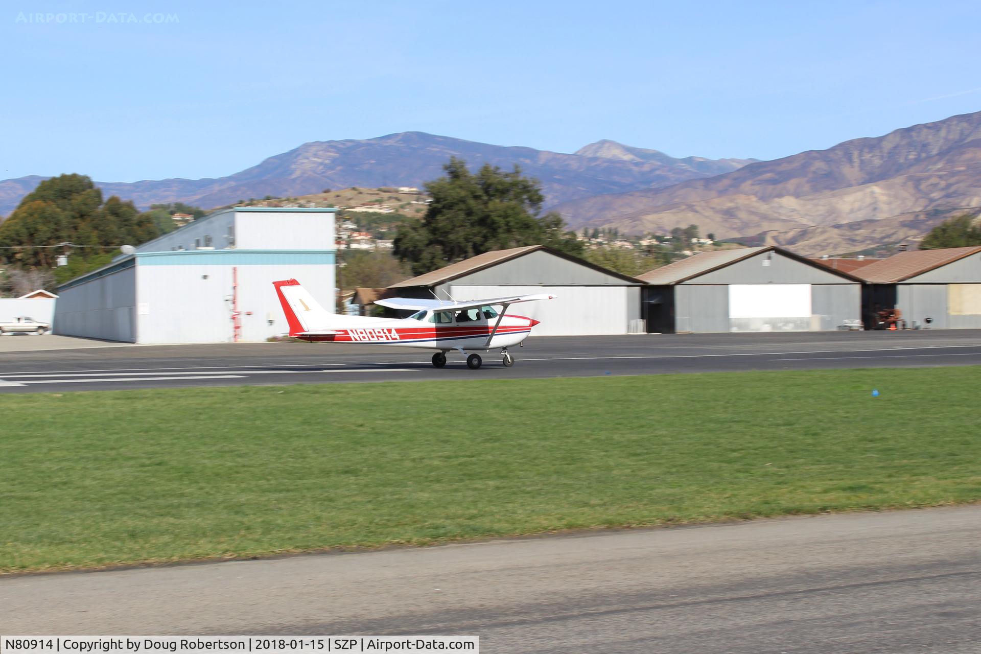 N80914, 1976 Cessna 172M C/N 17266799, 1976 Cessna 172M SKYHAWK, Lycoming O-320-E2D 150 Hp, takeoff roll Rwy 04