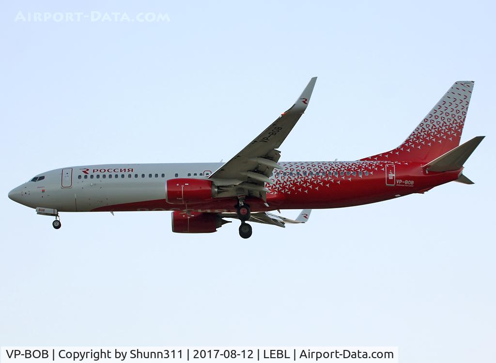VP-BOB, 2017 Boeing 737-8LJ C/N 41236, Landing rwy 25R