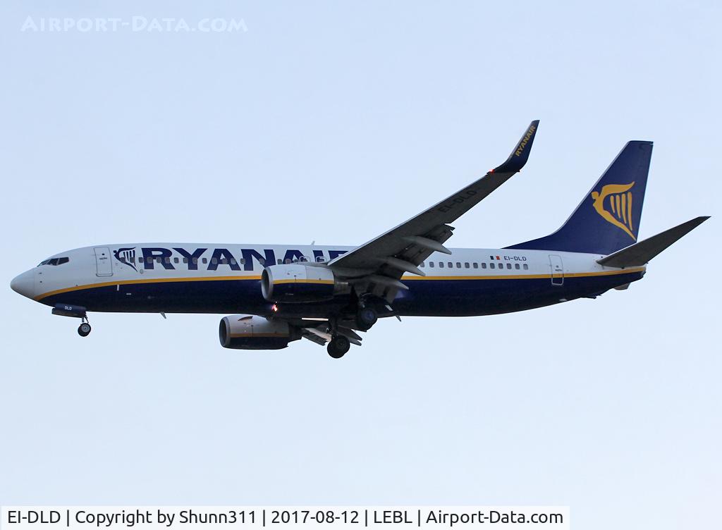 EI-DLD, 2005 Boeing 737-8AS C/N 33825, Landing rwy 25R