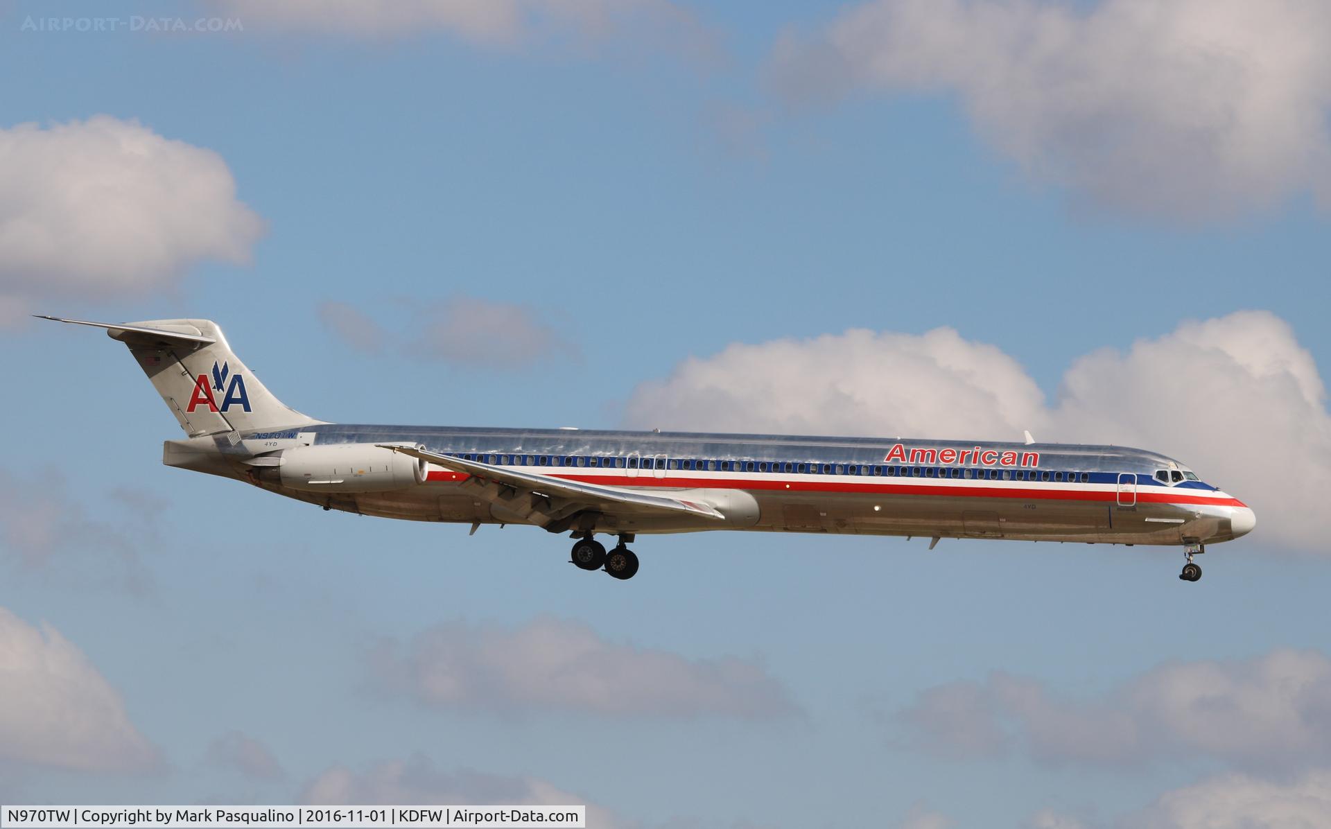 N970TW, 1999 McDonnell Douglas MD-83 (DC-9-83) C/N 53620, MD-83