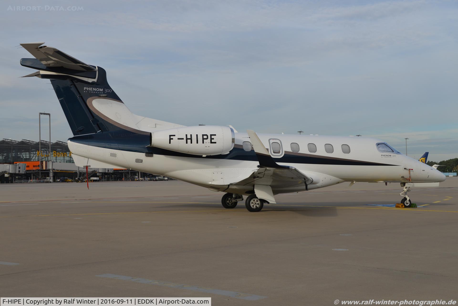 F-HIPE, 2010 Embraer EMB-505 Phenom 300 C/N 50500016, Embraer Phenom 300 EMB-505 - Pan Europeene Air Service - 50500016 - F-HIPE - 11.09.2016 - CGN