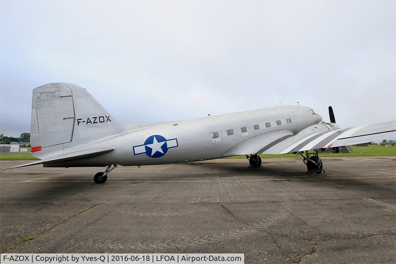 F-AZOX, 1945 Douglas DC-3C-S1C3G (C-47B-35-DK) C/N 16604, Douglas DC-3C-S1C3G, Static display, Avord Air Base 702 (LFOA) Open day 2016