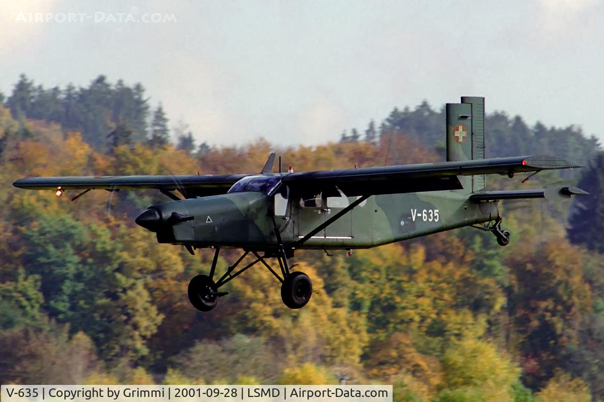 V-635, Pilatus PC-6/B2-H2M Turbo Porter C/N 761, Porter with those fantastic autumn colors back in 2001