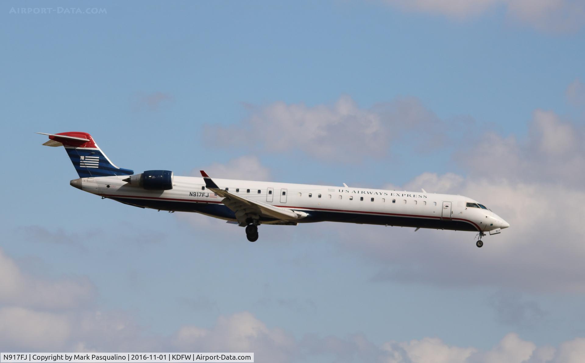 N917FJ, 2004 Bombardier CRJ-900ER (CL-600-2D24) C/N 15017, CL-600-2D24