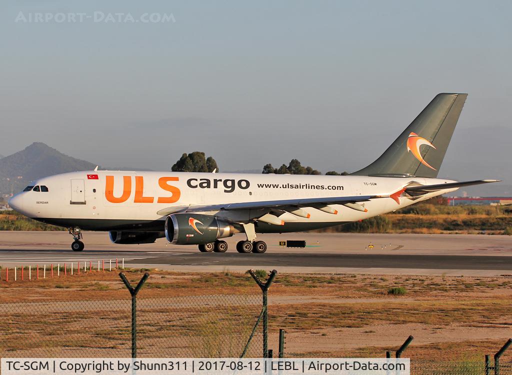 TC-SGM, 1991 Airbus A310-308(F) C/N 592, Lining up rwy 25L for departure...