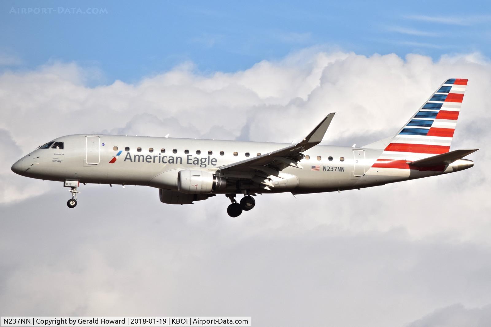 N237NN, 2016 Embraer 175LR (ERJ-170-200LR) C/N 17000575, LandingRWY 28R.