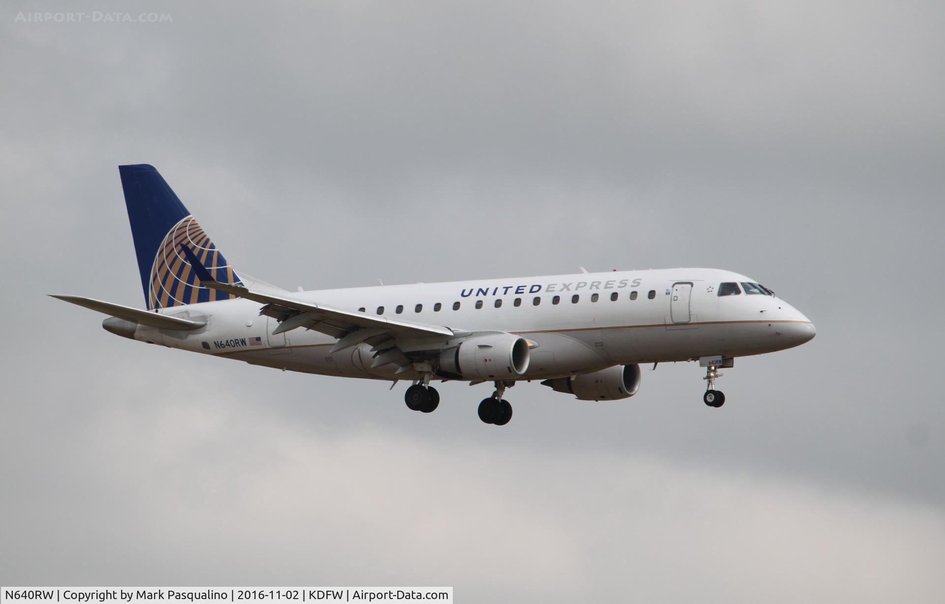 N640RW, 2004 Embraer 170SE (ERJ-170-100SE) C/N 17000058, ERJ 170-100 SE