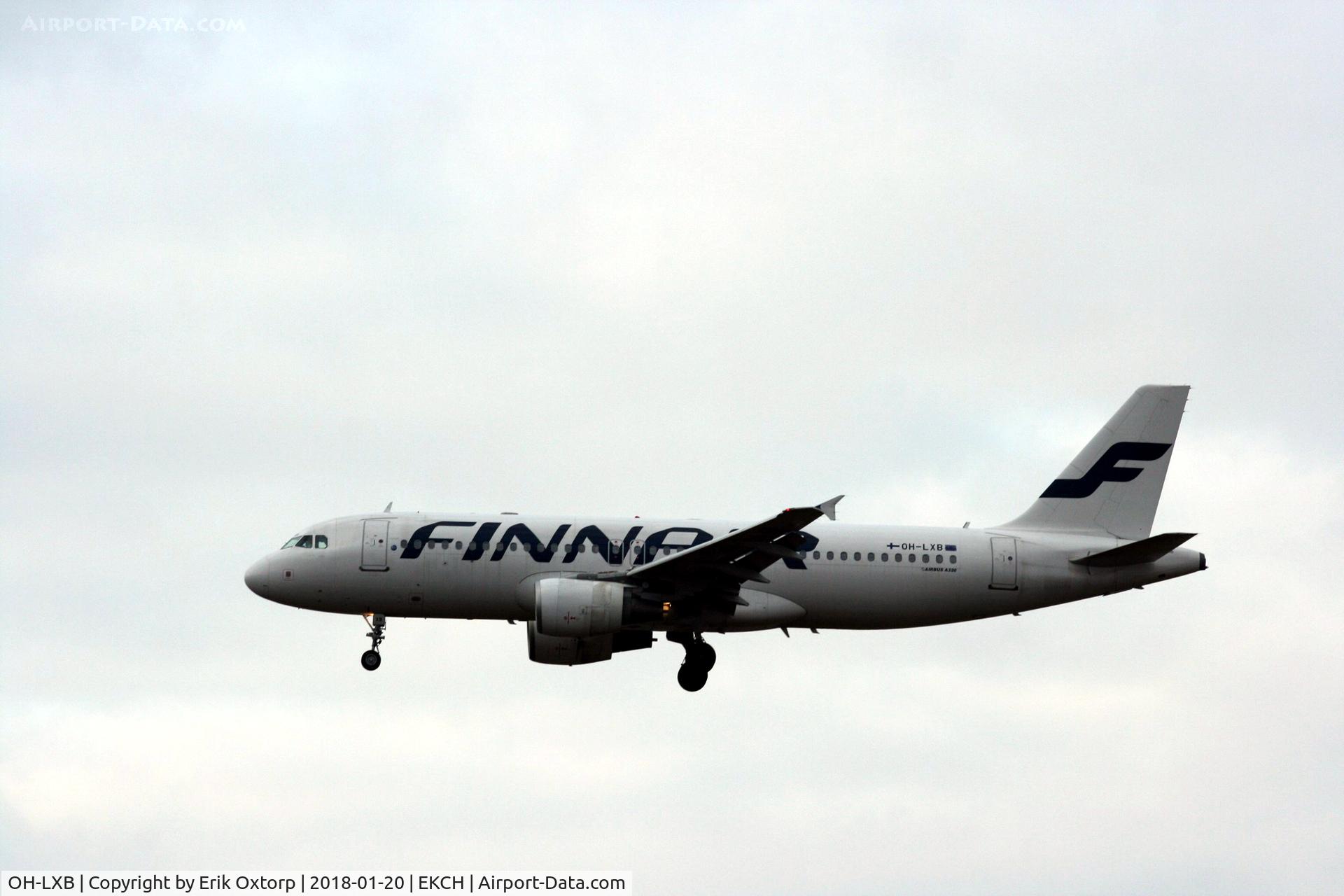 OH-LXB, 2001 Airbus A320-214 C/N 1470, OH-LXB landing rw 22L